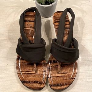 2/$40 Donald J Pliner Sexy Brown Wedge Sandals 9